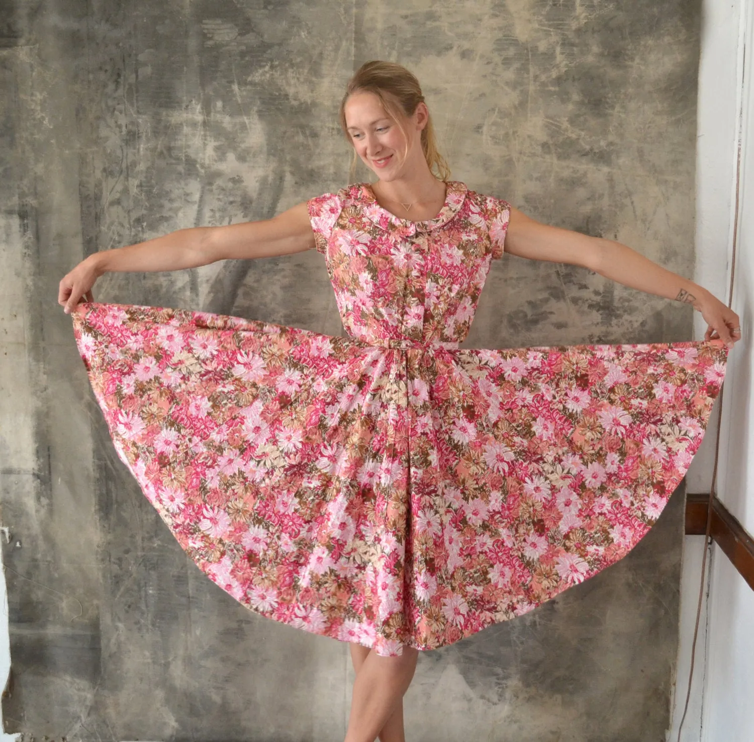 1950s Pink Floral Dress size S