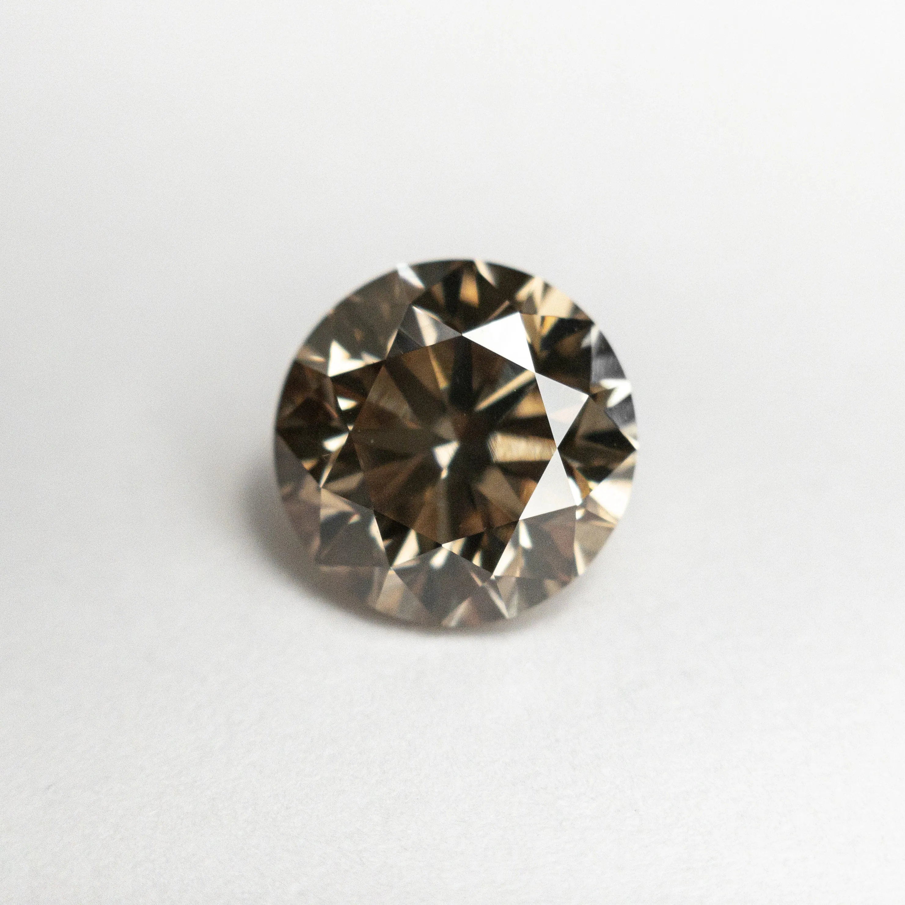 2.03ct 7.84x7.77x5.15mm VS2 Champagne Round Brilliant 19909-02