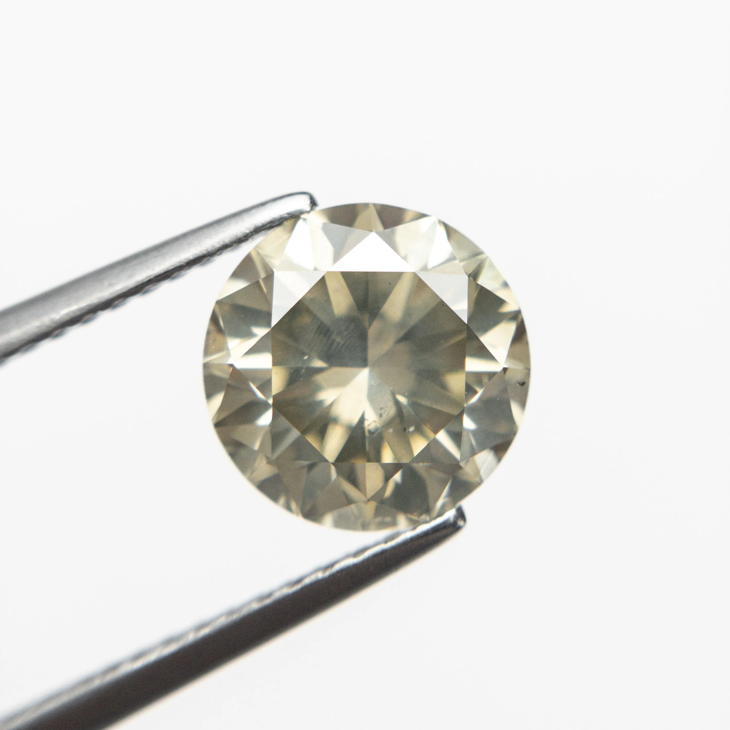 2.40ct 8.32x8.31x5.40mm SI2 Round Brilliant 18543-01