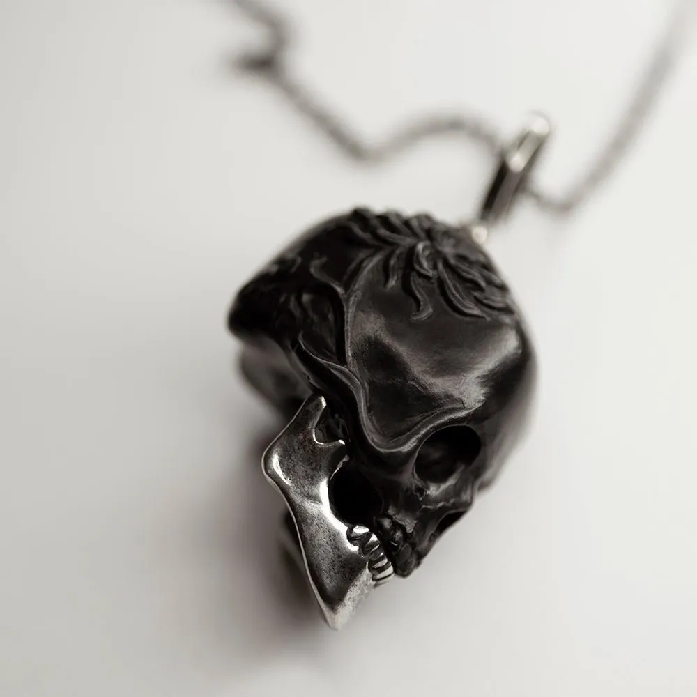 Chrysanthemum Skull pendant - black